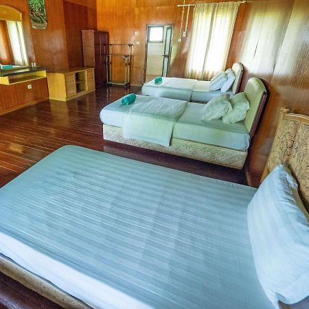 Benarat Lodge Mulu Bagian luar foto