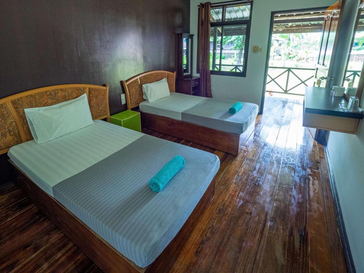 Benarat Lodge Mulu Bagian luar foto