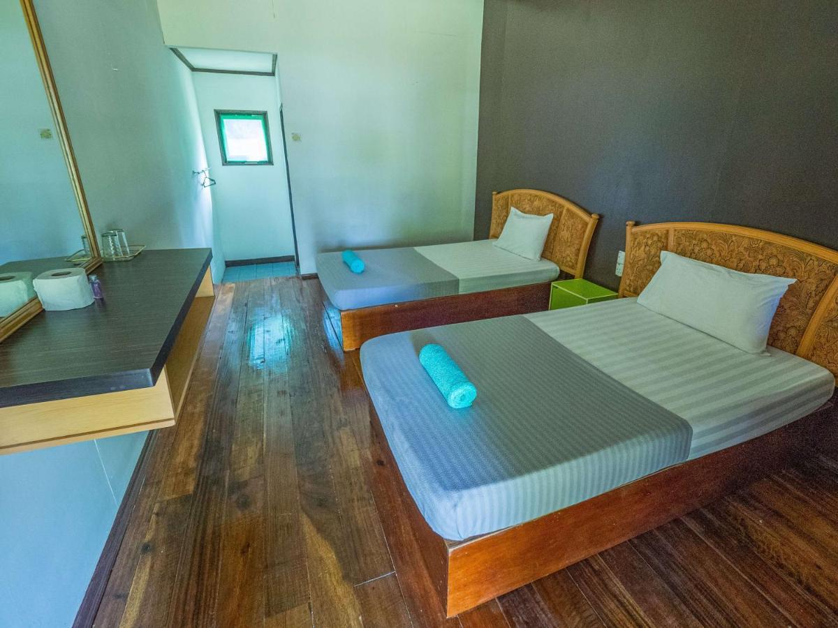 Benarat Lodge Mulu Bagian luar foto