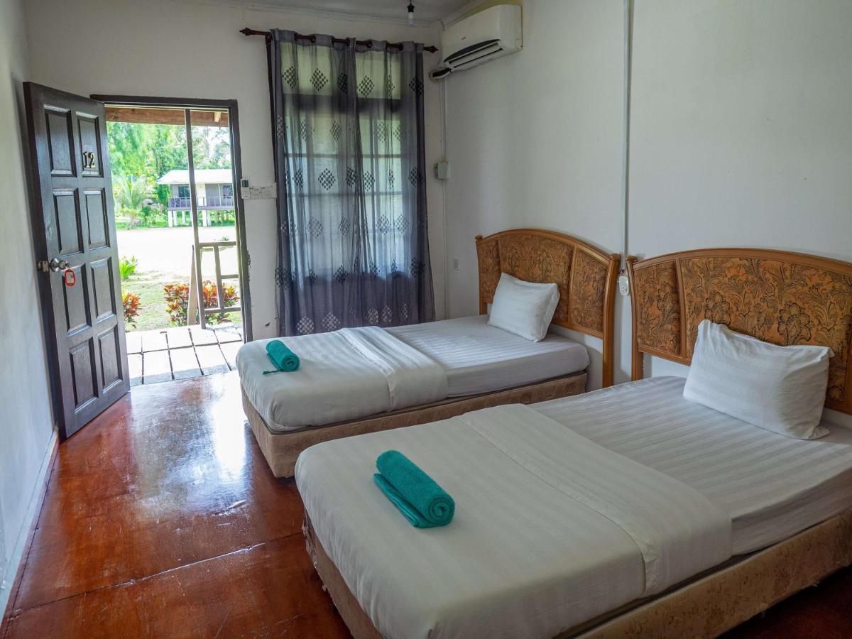 Benarat Lodge Mulu Bagian luar foto