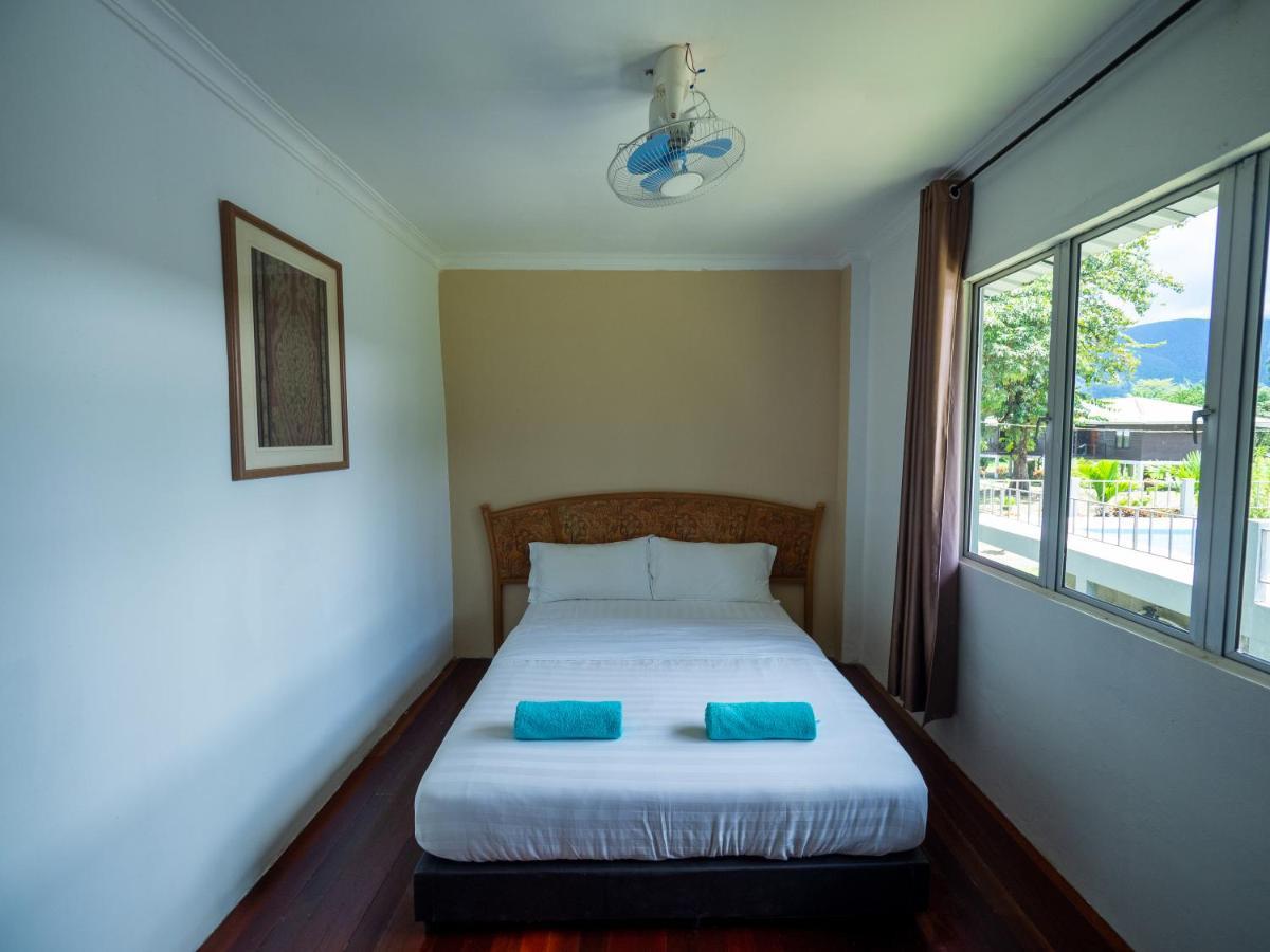 Benarat Lodge Mulu Bagian luar foto