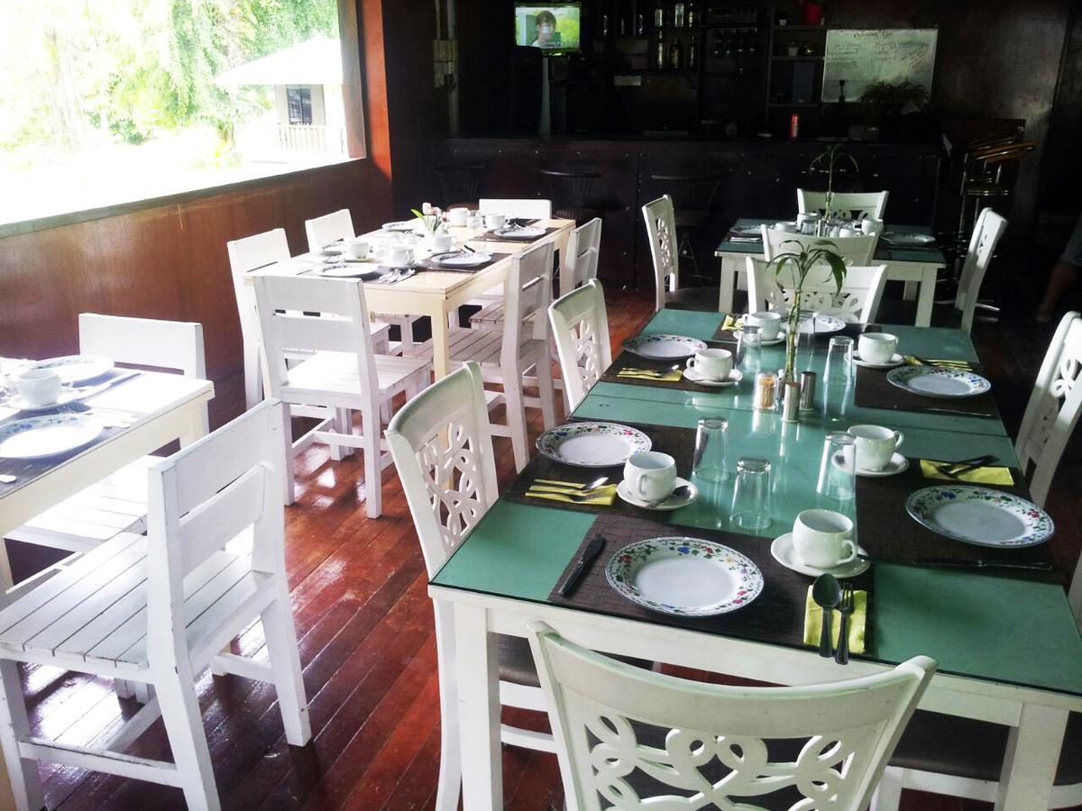 Benarat Lodge Mulu Bagian luar foto